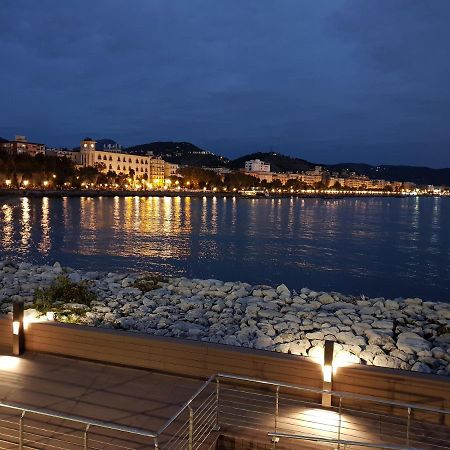 Il Rubino Holiday House Salerno Ngoại thất bức ảnh